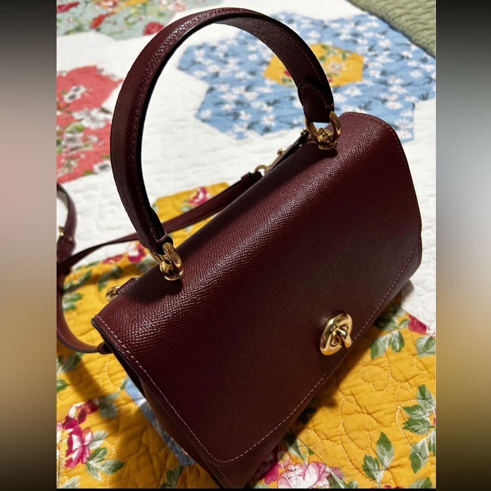 COACH Burgundy Leather Handbag